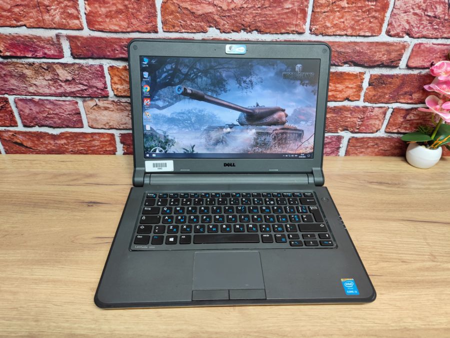 Ноутбук Б/В Dell Latitude 3350, Intel Core i3-5005U, DDR3 8 GB, SSD 128GB, 13.3" HD