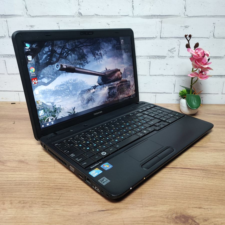 Ноутбук Б/В Toshiba Satellite Pro L650-1CG, Intel Core i3-350M, DDR3 8GB, SSD 128GB, AMD Radeon HD 5000, 15.6" HD