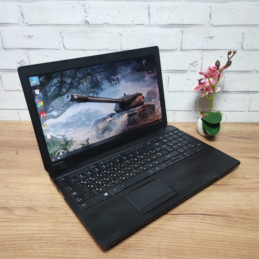 Ноутбук Б/В Toshiba Satellite C50D-A-134, AMD E1-2100, DDR3 8 GB, SSD 256GB, AMD Radeon HD 8210, 15.6" HD