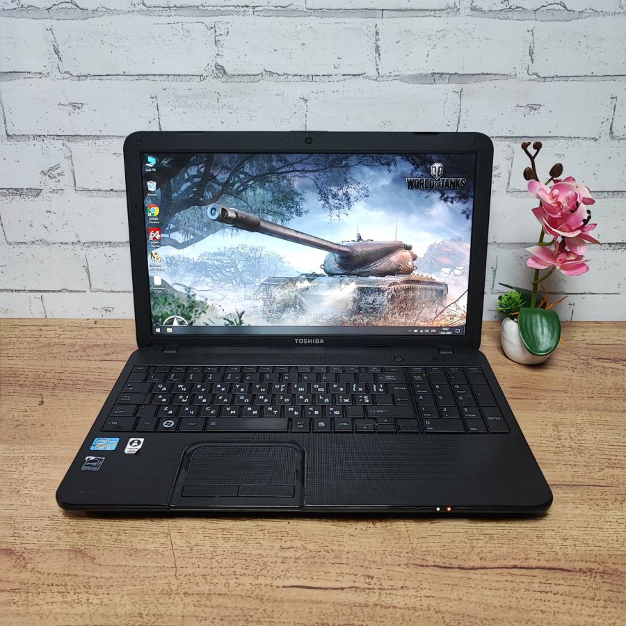 Ноутбук Б/В Toshiba C850-1LN, Intel Core i3-2348M, DDR3 8 GB, SSD 128GB, 15.6" HD