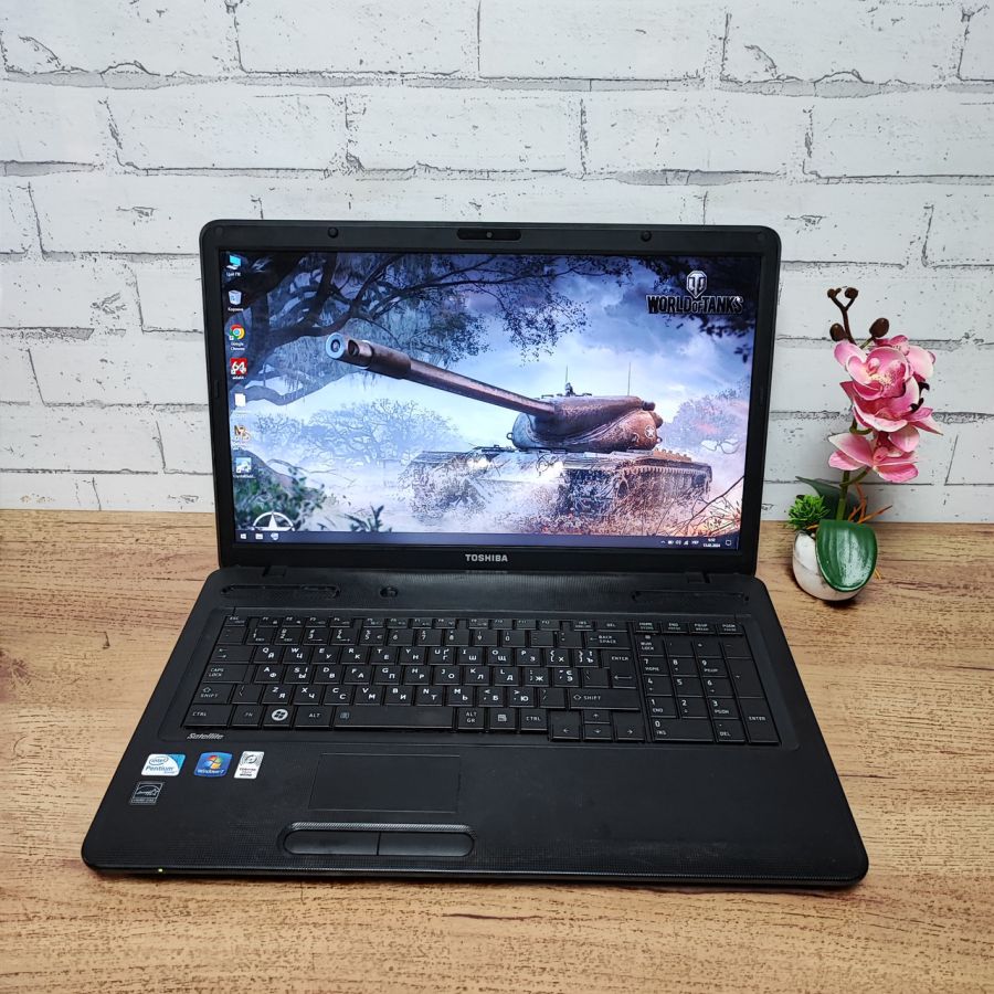 Ноутбук Б/В Toshiba C670-11M, Intel Pentium P6200, DDR3 8GB, SSD 128GB, 17" HD