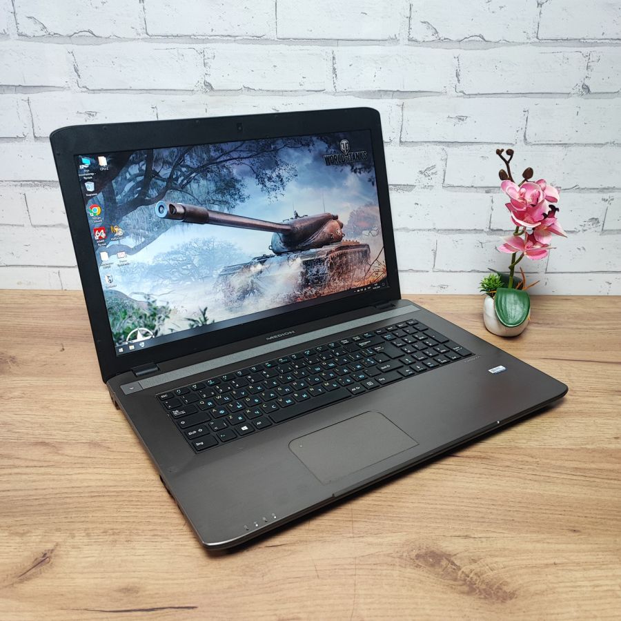 Ноутбук Б/В Medion E7225, Intel Celeron N2840, DDR3 8 GB, SSD 256GB, 17.3" HD
