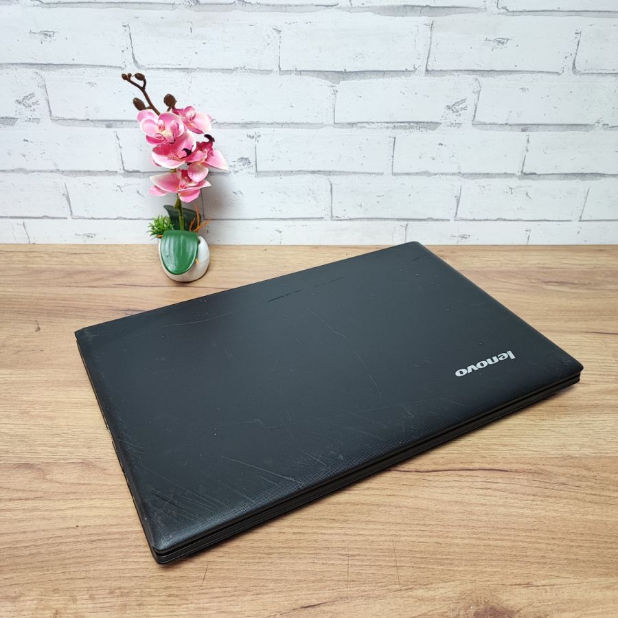 Ноутбук Б/В Lenovo G710, Intel Core i3-4300M, DDR3 8GB, SSD 256GB, 17" HD