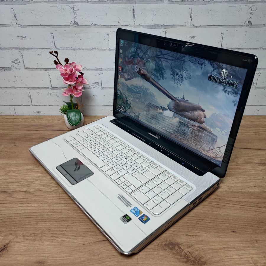 Ноутбук Б/В HP Pavilion dv7, Intel Core i7-720QM, DDR3 8 GB, SSD 256GB, NVIDIA GeForce GT 230M, 15.6"