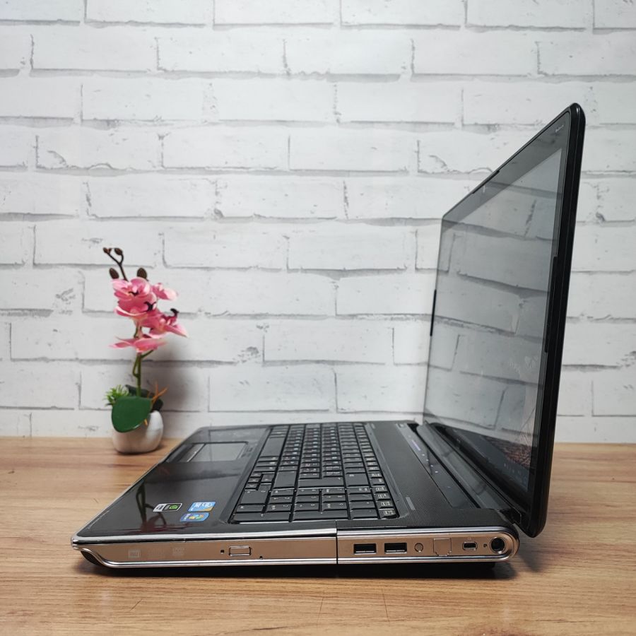 Ноутбук Б/В HP Pavilion dv7, Intel Core i7-720QM, DDR3 8 GB, SSD 128GB, NVIDIA GeForce Gt230M, 15.6"