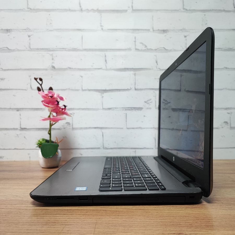 Ноутбук Б/В HP 250 G5, Intel Core i5-6200U, DDR4 16 GB, SSD 256GB, 15.6" HD