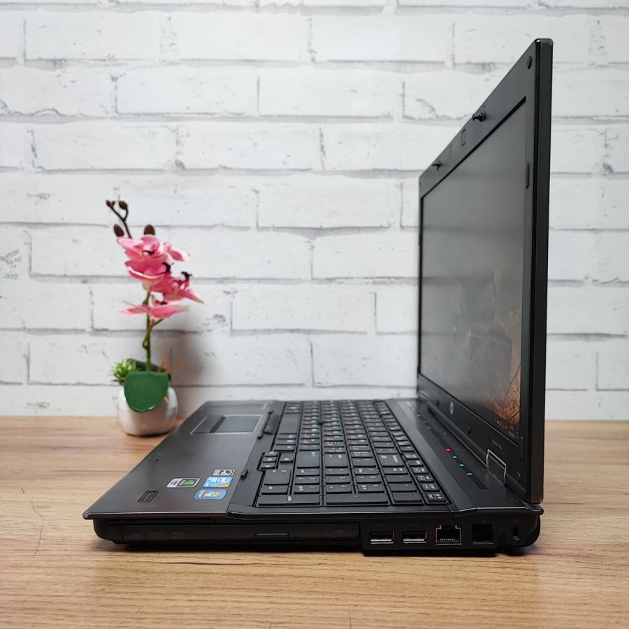 Ноутбук Б/В HP EliteBook 8540W, Intel Core i7-720QM, DDR3 12 GB, SSD 256GB, NVIDIA Quadro FX, 15.6"