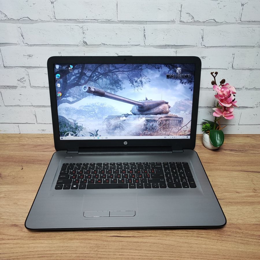Ноутбук Б/В HP 17-Y020ND, AMD A8-7410, DDR3 8 GB, SSD 256GB, AMD Radeon R5, 17.3"
