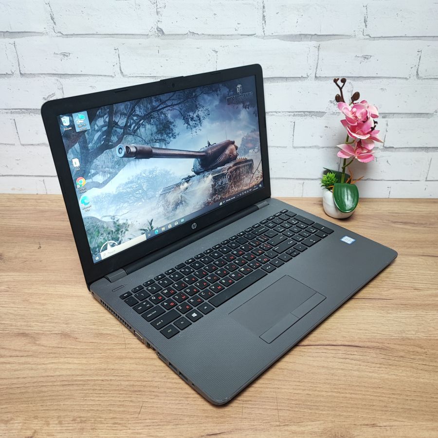 Уцінка! Ноутбук Б/В HP 250 G6, Intel Core i3-7020U, DDR4 8 GB, SSD 128GB, 15.6" HD