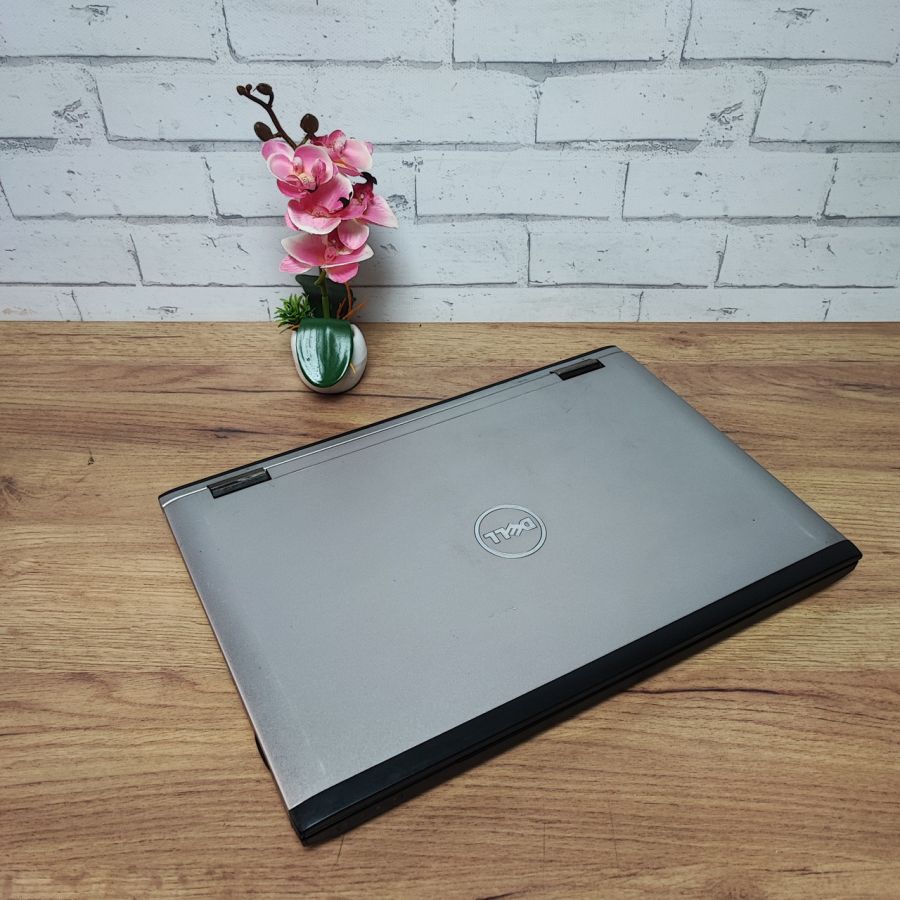 Ноутбук Б/В Dell Vostro 3550, Intel Core i3-2330M, DDR3 8 GB, SSD 128GB, 15.6" HD