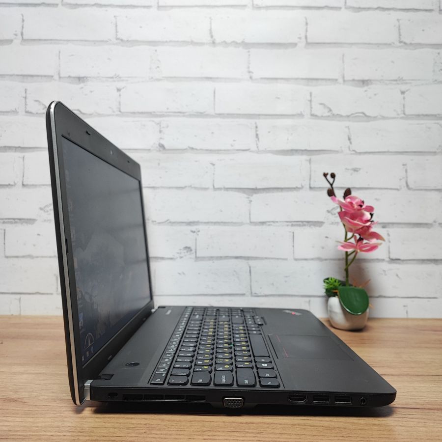 Ноутбук Б/В Lenovo E540, Intel Core i3-4000M, DDR3 8 GB, SSD 128GB, 15.6" HD
