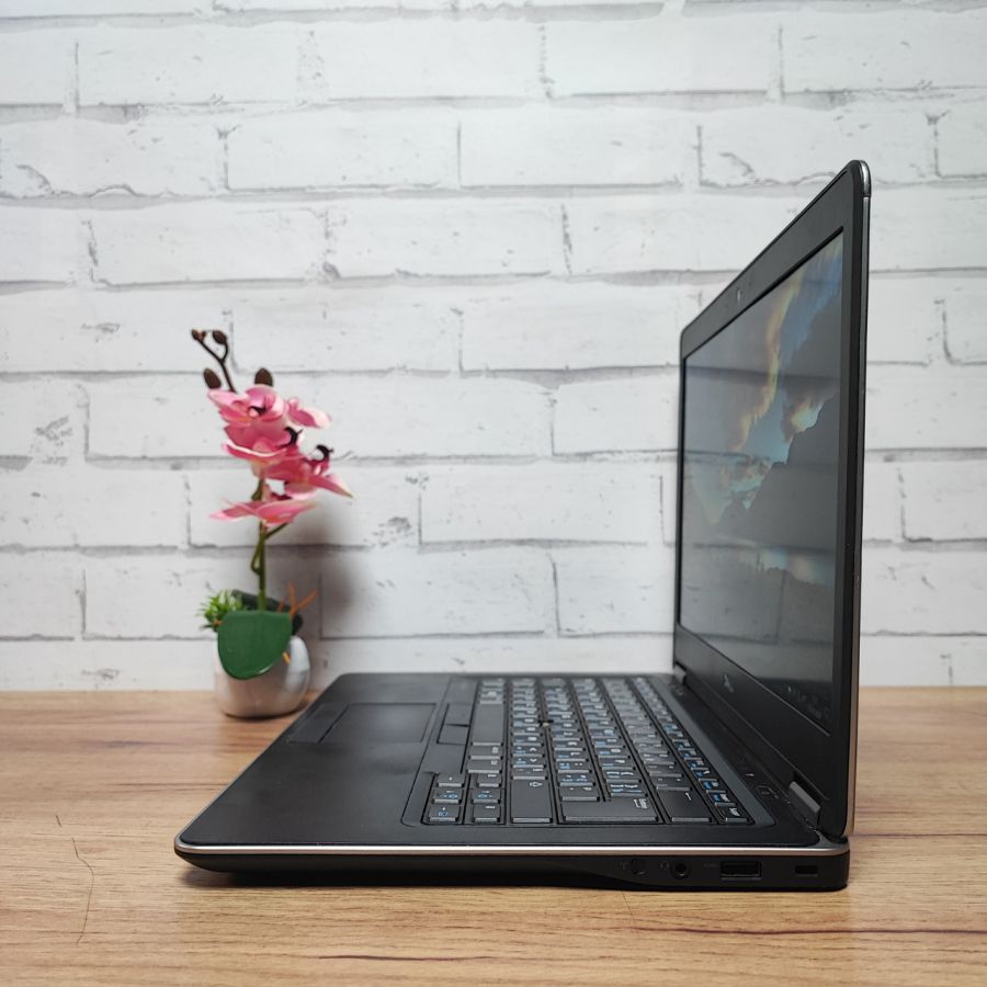 Ноутбук Б/В Dell Latitude E7440, Intel Core i5-4300U, DDR3 8GB, SSD 256GB, 14" Full HD