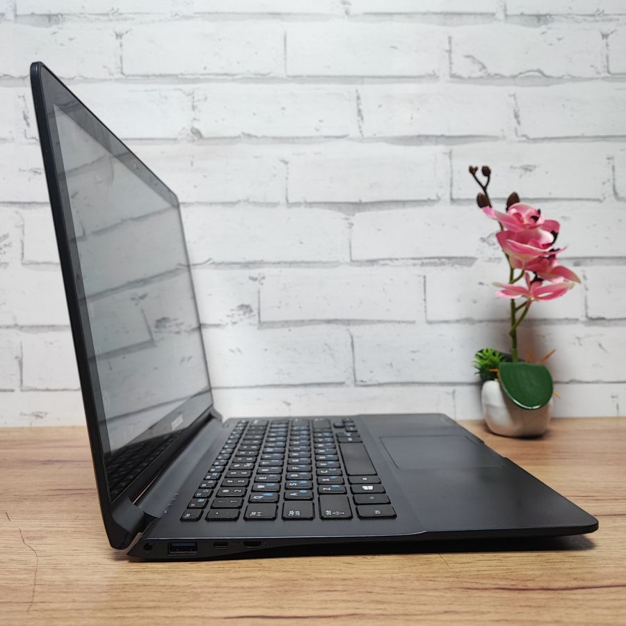 Ноутбук Б/В Samsung 915S, AMD A4, DDR3 4 GB, SSD 128GB, AMD Radeon HD 8250, 13.3" HD