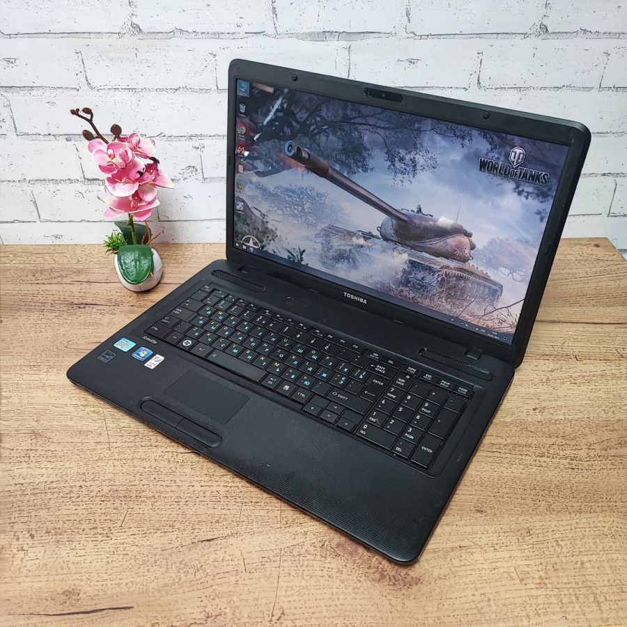 Ноутбук Б/В Toshiba Satellite C670-11N, Intel Core i3-380M, DDR3 8 GB, HDD 1TB, 17.3" HD