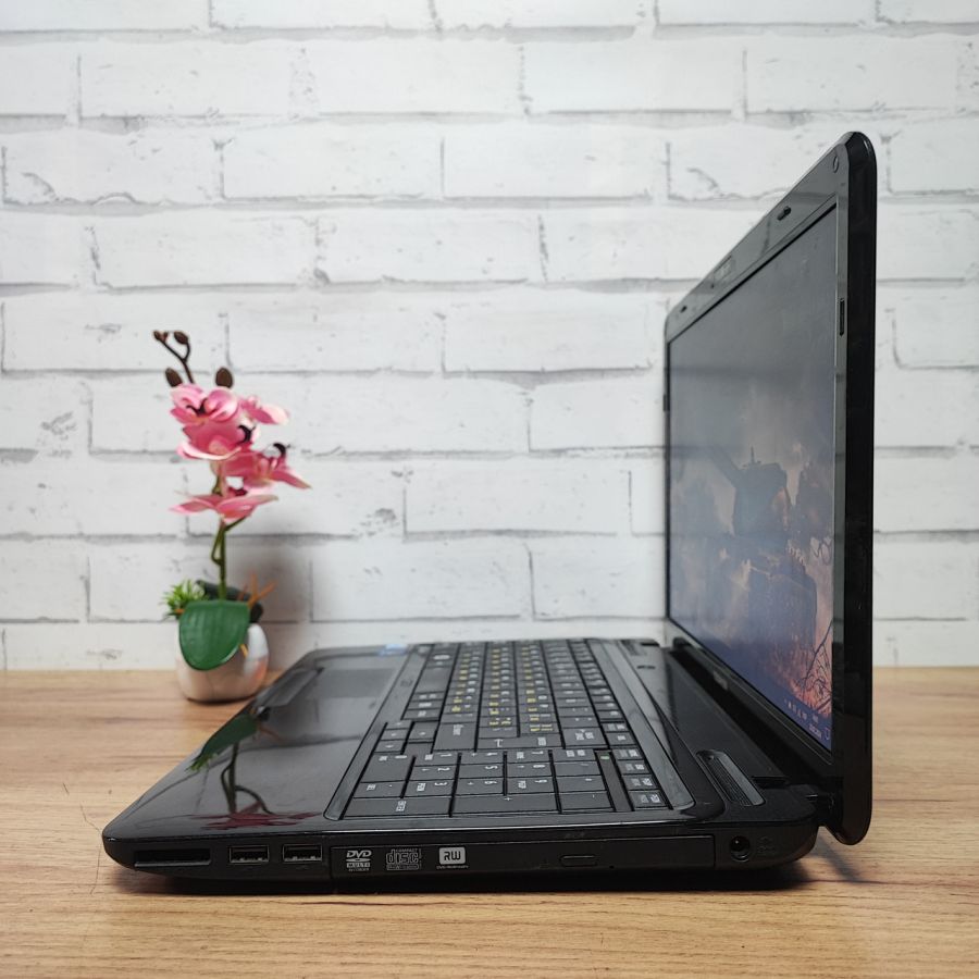 Ноутбук Б/В Toshiba Satellite L650-1Q3, Intel Core i5-480M, DDR3 8GB, SSD 128GB, AMD Radeon HD 5000, 15.6" HD