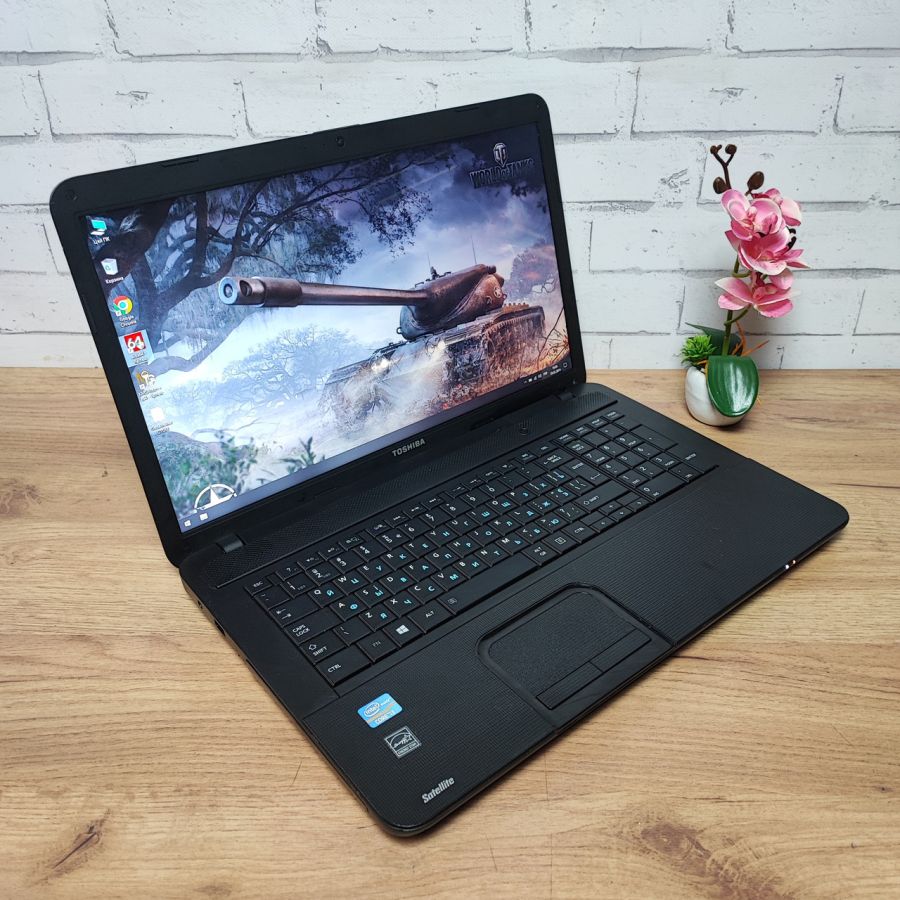 Ноутбук Б/В Toshiba Satellite C870-182, Intel Core i3-2328M, DDR3 8 GB, SSD 128GB, 17.3" HD