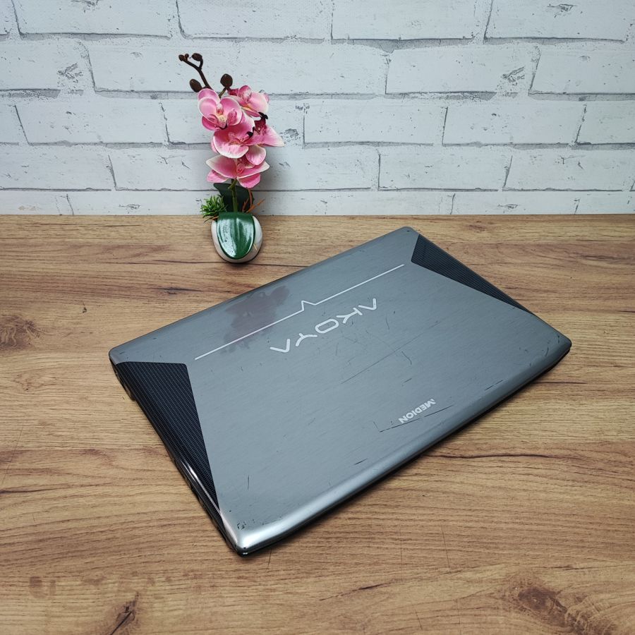 Ноутбук Б/В Medion Akoya P6624, Intel Core i3-370M, DDR3 8 GB, SSD 128GB, NVIDIA GeForce GT 425M 1Gb, 15.6"