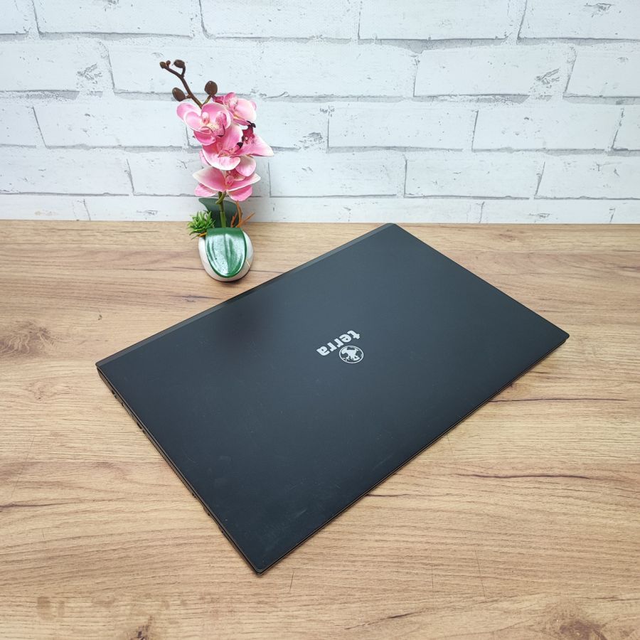 Ноутбук Б/В Terra Mobile 1515, Intel Core i5-8250U, DDR4 16 GB, SSD 256GB, 15.6" Full HD