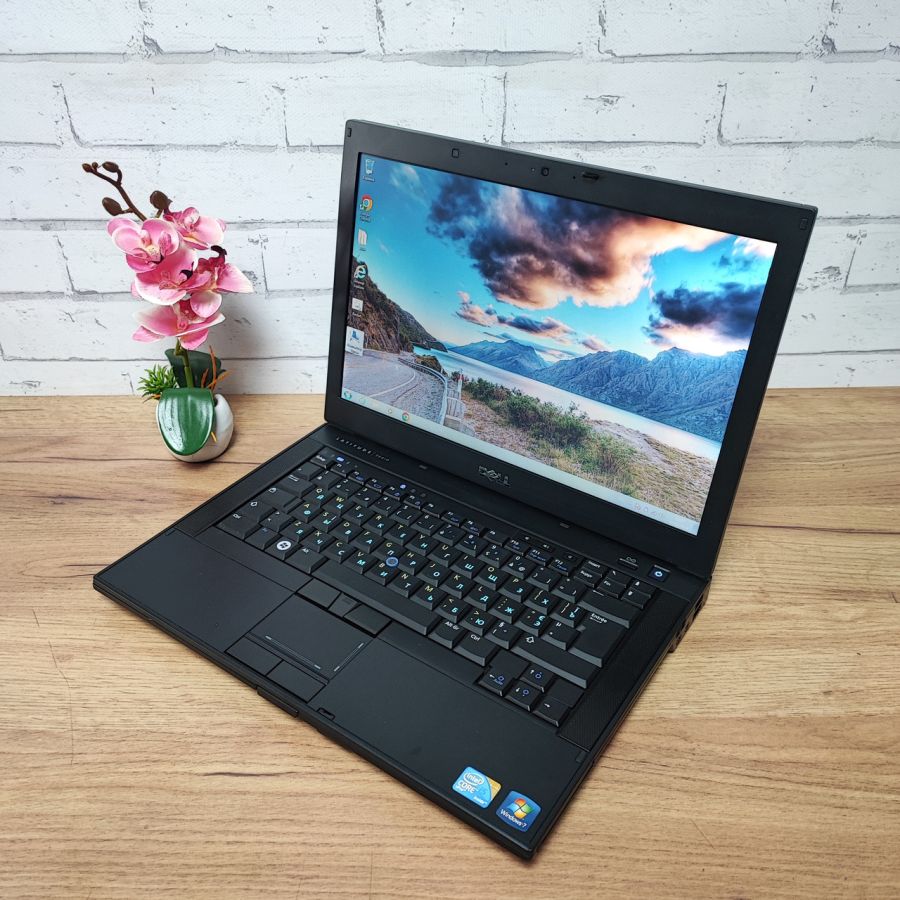 Ноутбук Б/В Dell Latitude E6410, Intel Core i5-560M, DDR3 8 GB, SSD 128GB, 15.6" HD