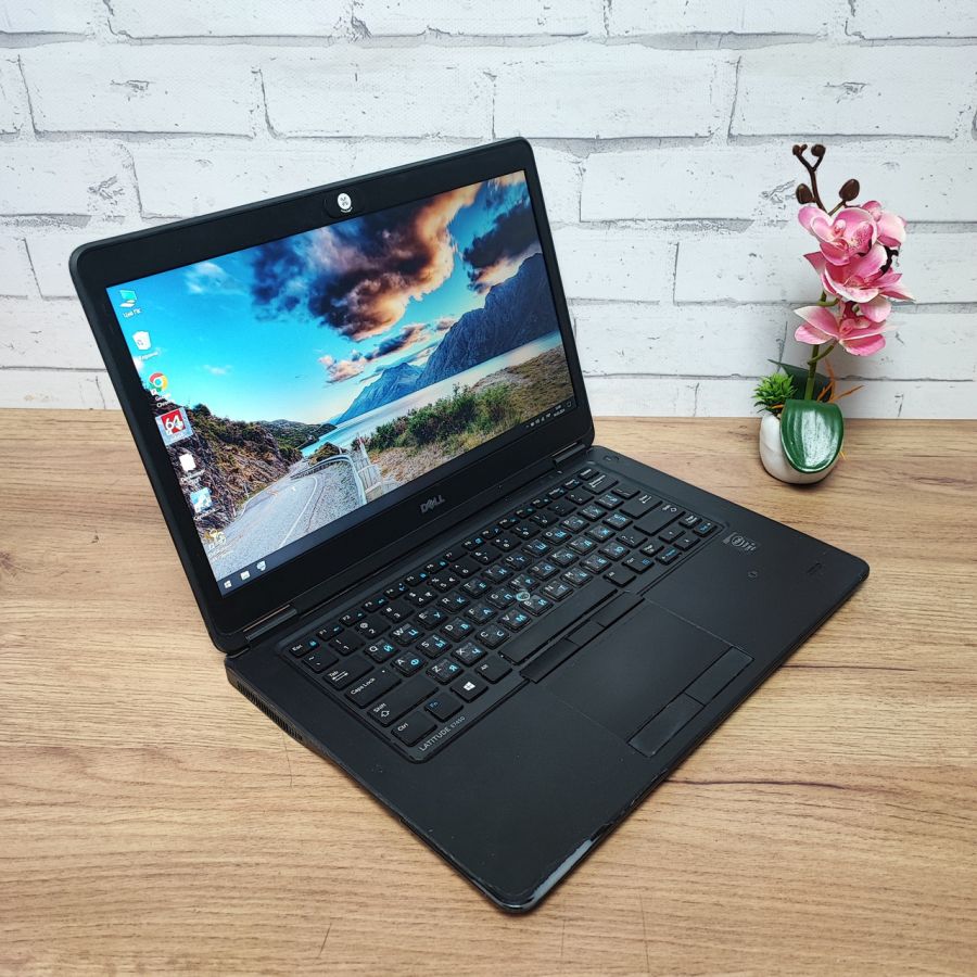 Ноутбук Б/В Dell Latitude E7450, Intel Core i5-5300U, DDR3 8 GB, SSD 256GB, 14" HD