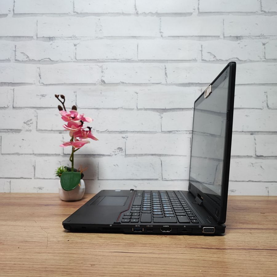 Ноутбук Б/В Fujitsu T937, Intel Core i5-7300U, DDR4 16 GB, SSD 512GB, 13" Сенсор