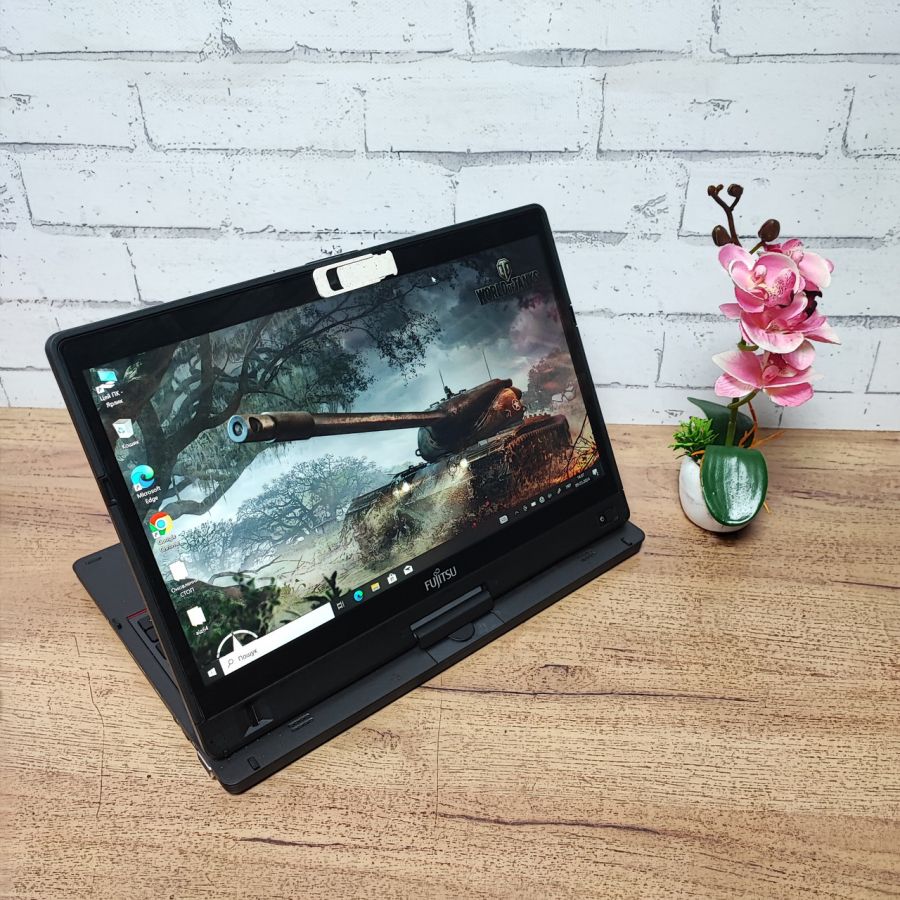 Ноутбук Б/В Fujitsu T937, Intel Core i5-7300U, DDR4 16 GB, SSD 512GB, 13" Сенсор