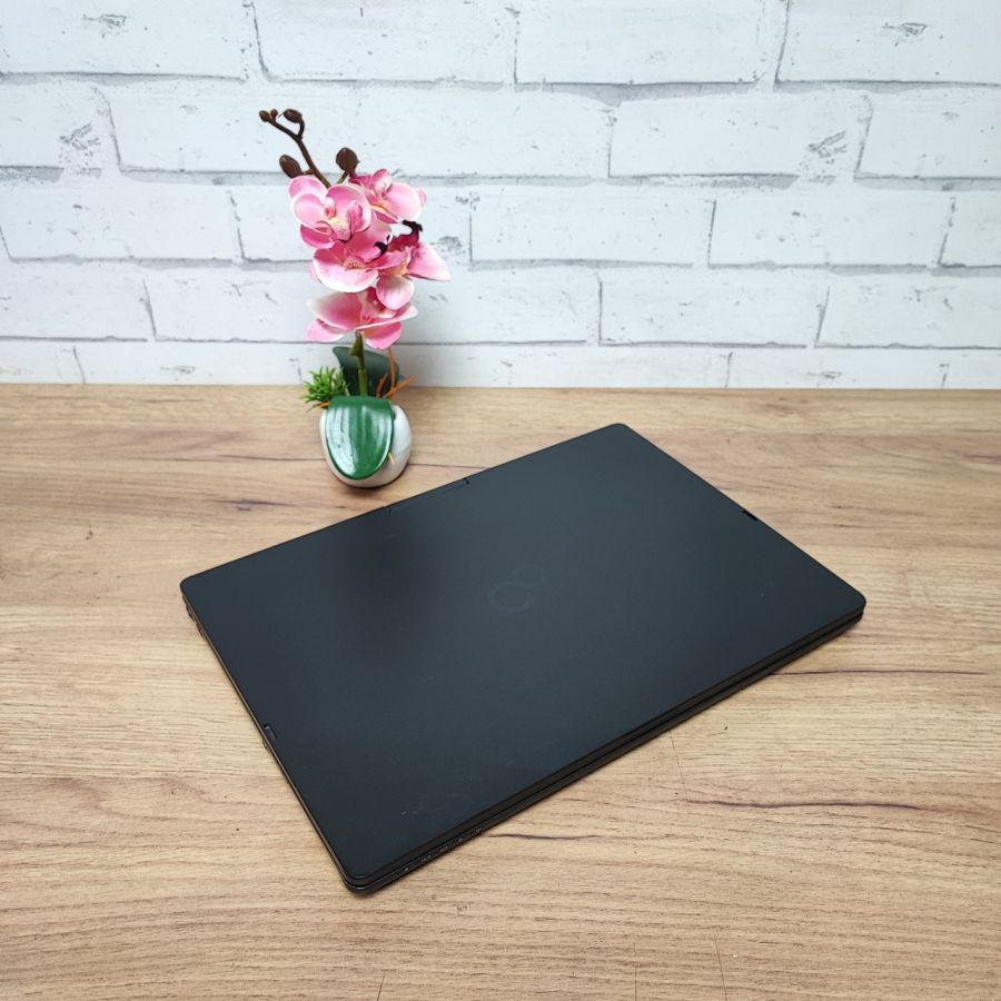 Ноутбук Б/В Fujitsu T937, Intel Core i5-7300U, DDR4 16 GB, SSD 512GB, 13" Сенсор