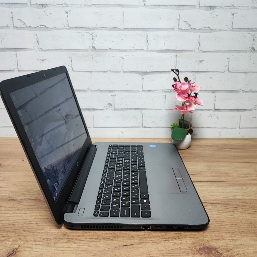 Ноутбук Б/В HP 15-AC121ND, Intel Core i3-5005U, DDR3 8 GB, SSD 256GB, 15.6" HD