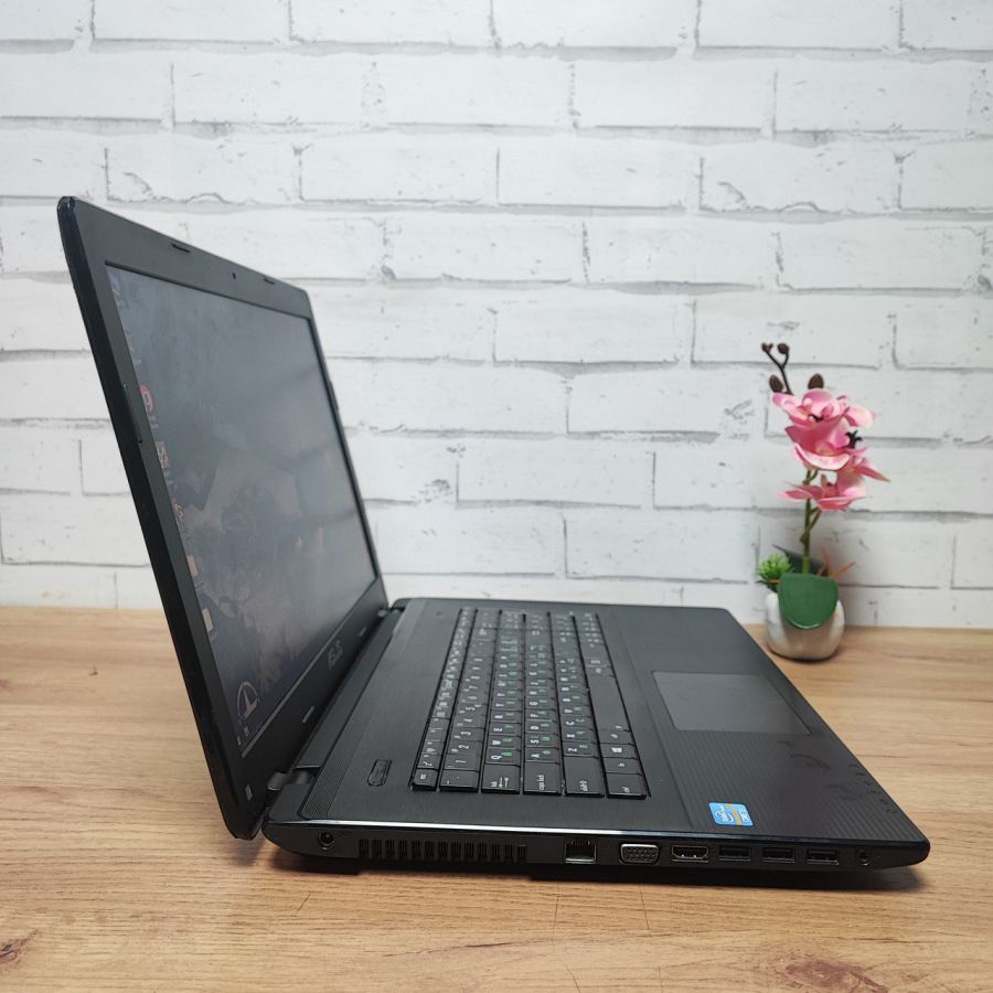 Ноутбук Б/В ASUS X75A, Intel Core i3-2370M, DDR3 8 GB, SSD 128GB, 17.3" HD
