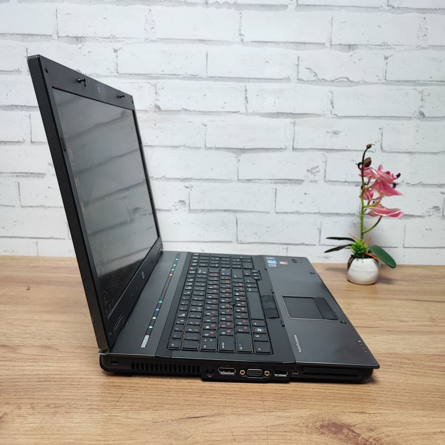 Ноутбук Б/В HP EliteBook 8740W, Intel Core i5-520M, DDR3 8GB, SSD 256GB, AMD Radeon HD 5800, 17" HD