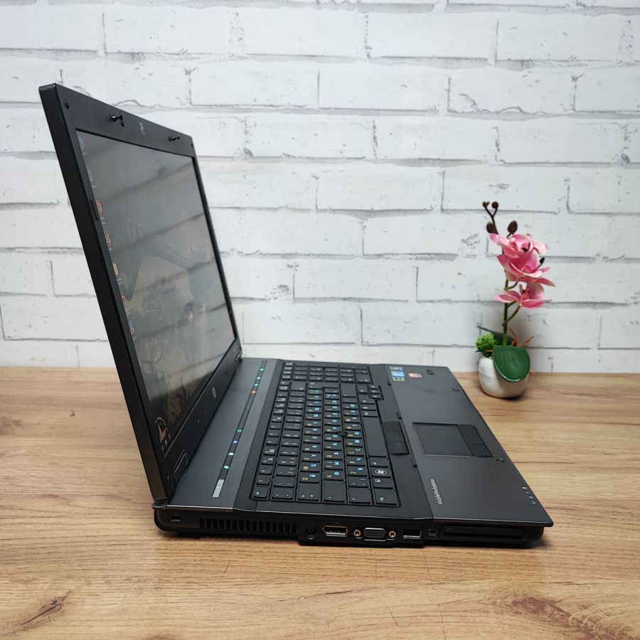 Ноутбук Б/В HP EliteBook 8740W, Intel Core i5-520M, DDR3 8 GB, HDD 750GB, AMD Radeon HD 5800, 17.3" HD