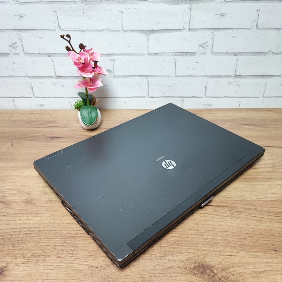 Ноутбук Б/В HP EliteBook 8740W, Intel Core i5-520M, DDR3 8 GB, HDD 750GB, AMD Radeon HD 5800, 17.3" HD