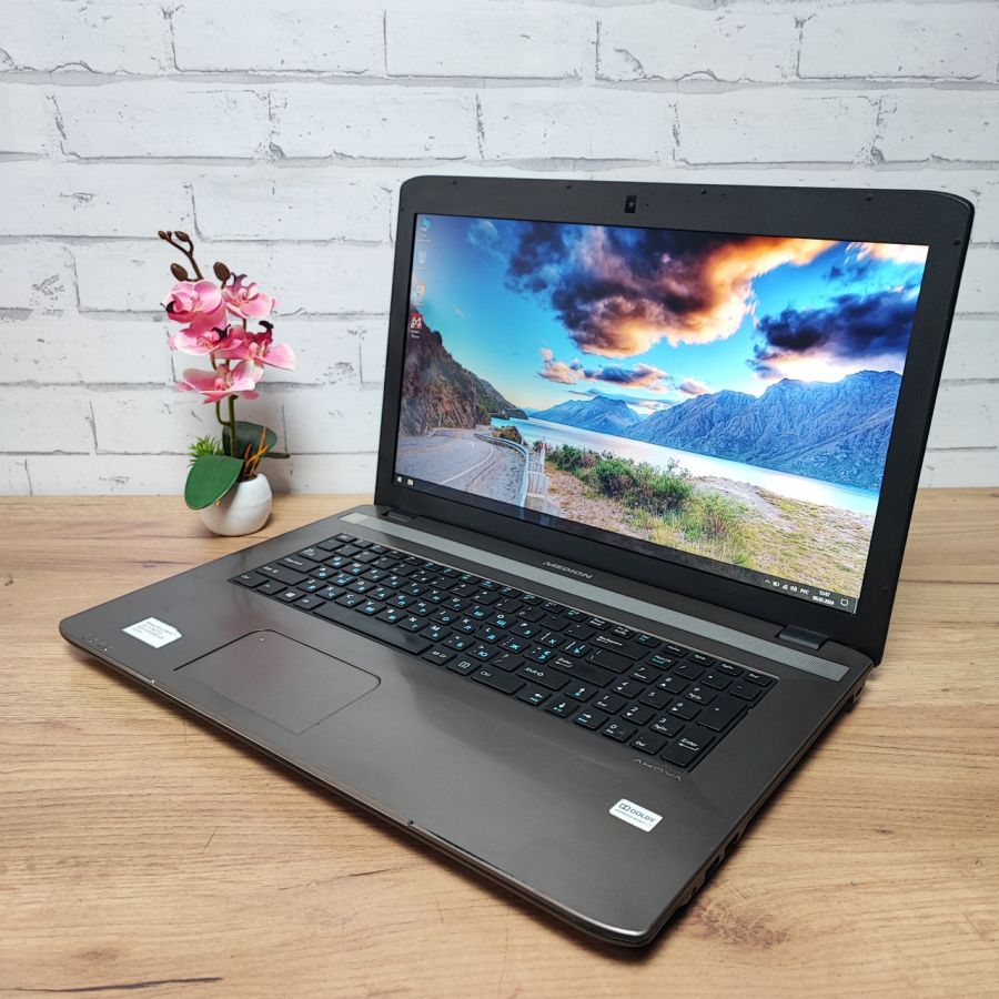 Уцінка! Ноутбук Б/В Medion E7223, Intel Pentium 2020M, DDR3 8 GB, SSD 128GB, 17.3" HD