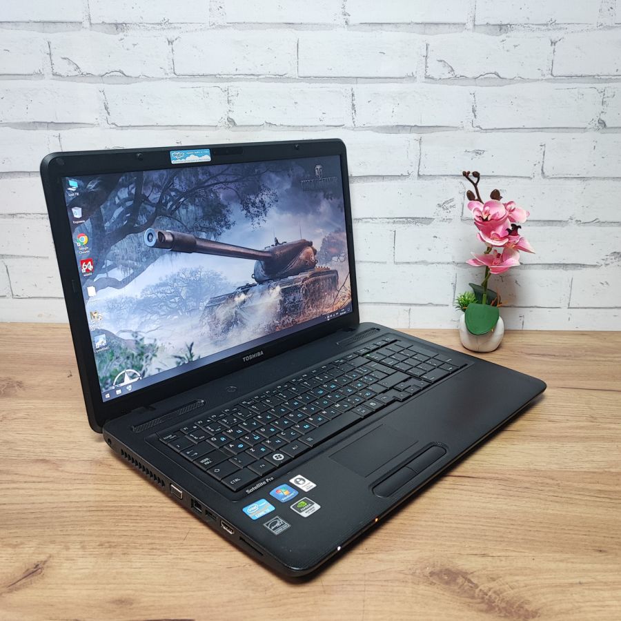 Ноутбук Б/В Toshiba Satellite Pro L770-13J, Intel Core i3-2330M, DDR3 8 GB, SSD 160GB, NVIDIA GeForce GT 525M, 17.3"