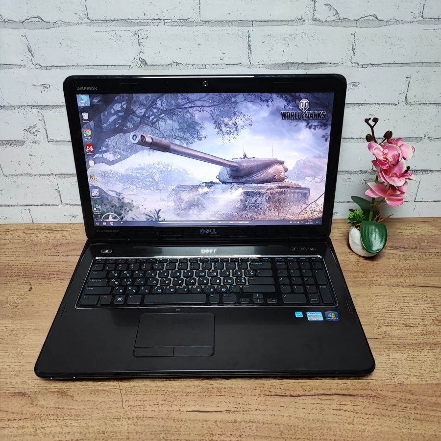 Ноутбук Б/В Dell Inspiron N7110, Intel Core i3-2310M, DDR3 8 GB, SSD 128GB, NVIDIA GeForce GT 525M 1Gb, 17.3"
