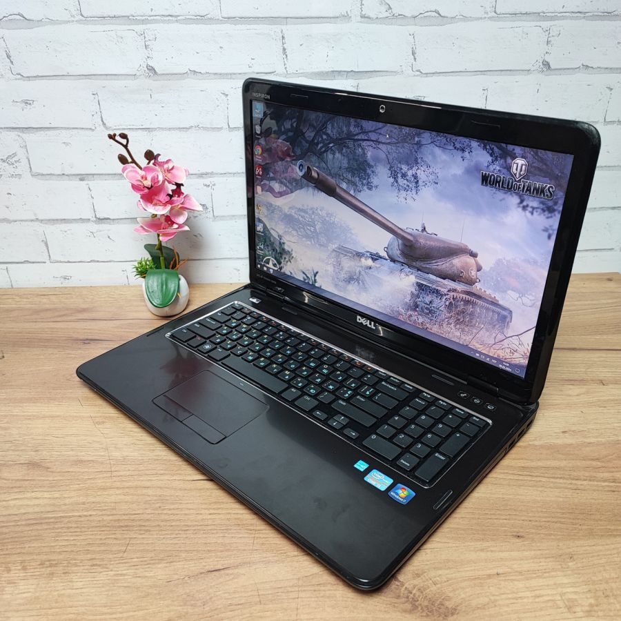 Ноутбук Б/В Dell Inspiron N7110, Intel Core i3-2310M, DDR3 8 GB, SSD 128GB, NVIDIA GeForce GT 525M 1Gb, 17.3"