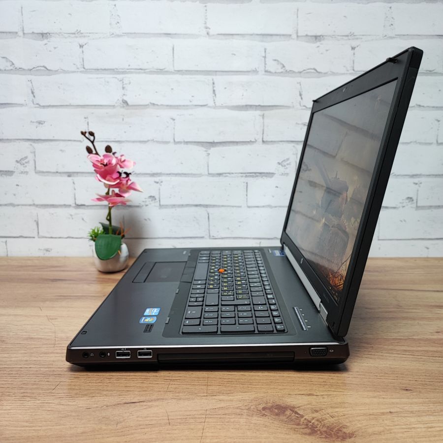 Ноутбук Б/В HP EliteBook 8760W, Intel Core i5-2520M, DDR3 8 GB, SSD 128GB + HDD 320GB, NVIDIA Quadro 3000M, 17" Full HD
