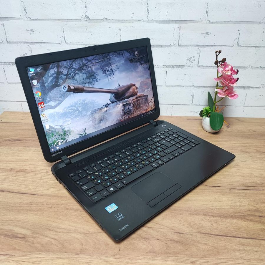 Ноутбук Б/В Toshiba Satellite C50-B-118, Intel Core i3-3217U, DDR3 8 GB, SSD 128GB, 15.6" HD