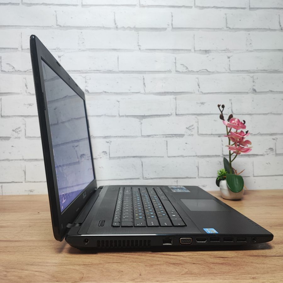 Ноутбук Б/В ASUS R704A, Intel Core i3-3110M, DDR3 8 GB, SSD 256GB, 17.3" HD