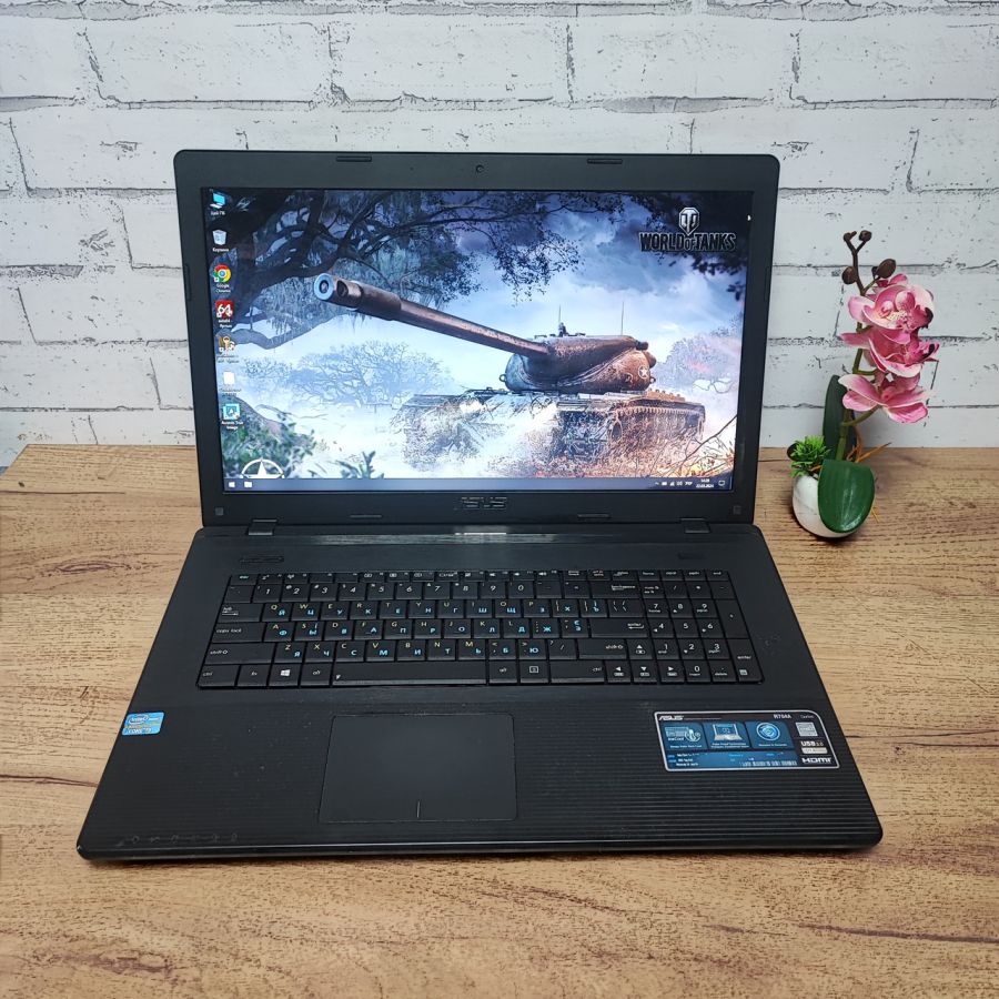 Ноутбук Б/В ASUS R704A, Intel Core i3-3110M, DDR3 8 GB, SSD 256GB, 17.3" HD