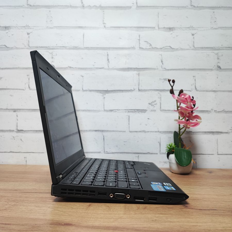 Ноутбук Б/В Lenovo X220, Intel Core i5-2520M, DDR3 8 GB, SSD 128GB, 12.5" HD