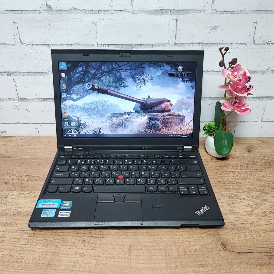 Ноутбук Б/В Lenovo X220, Intel Core i5-2520M, DDR3 8 GB, SSD 128GB, 12.5" HD