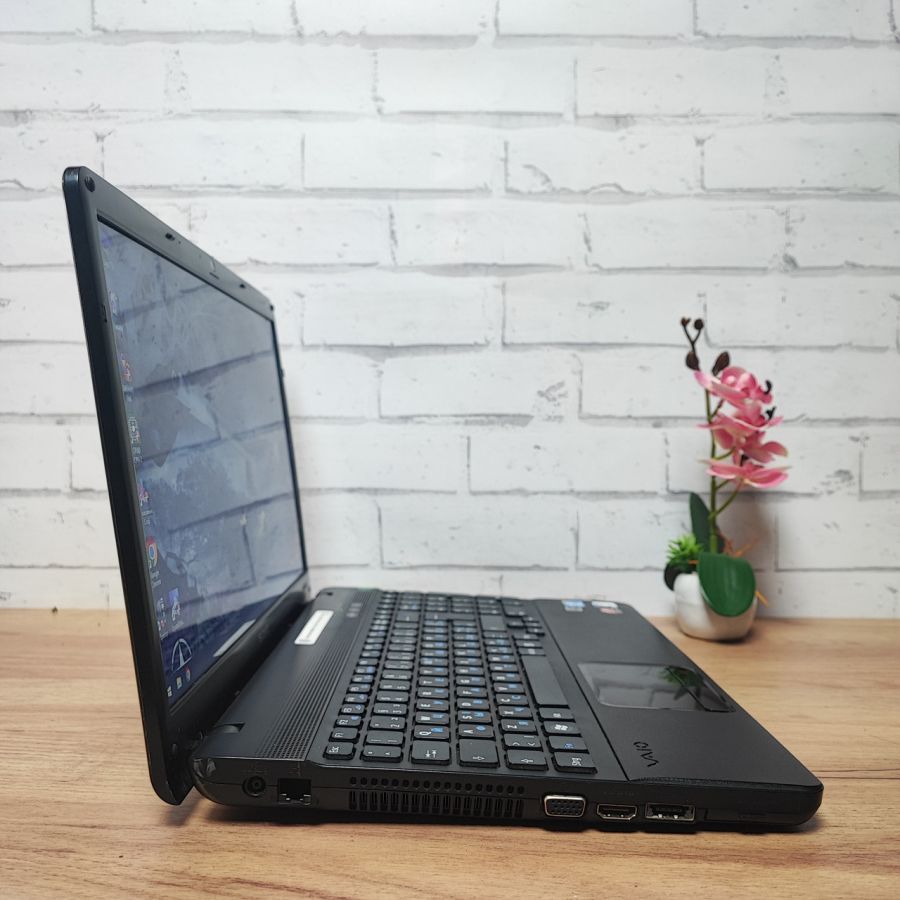 Ноутбук Б/В Sony Vaio PCG-71211M, Intel Core i5-480M, DDR3 8GB, SSD 128GB, AMD Radeon HD 5000 1GB, 15.6" HD