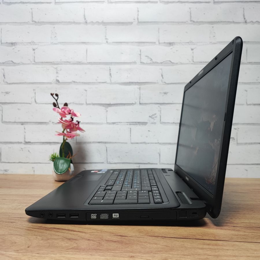 Ноутбук Б/В Toshiba Satellite Pro C670-1L0, Intel Core i3-380M, DDR3 8 GB, HDD 500GB, AMD Radeon HD 5000, 17.3" HD