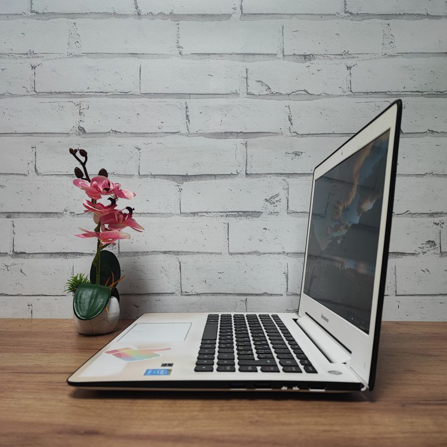 Ноутбук Б/В Lenovo U31-70, Intel Core i5-5200U, DDR3 8GB, SSD 160GB, 13.3" Full HD