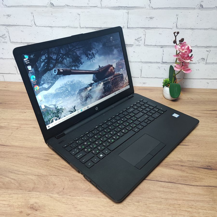 Ноутбук Б/В HP 15-BS004NY, Intel Core i3-6006U, DDR4 16 GB, SSD 256GB, 15.6" HD