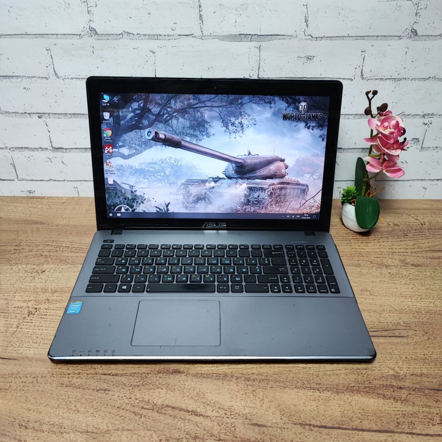 Ноутбук Б/В ASUS X550L, Intel Core i3-4010U, DDR3 12 GB, SSD 256GB, 15.6" Сенсор