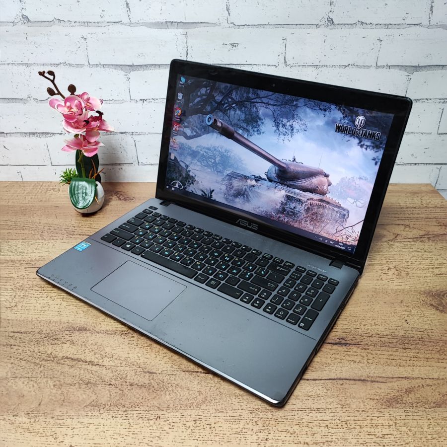 Ноутбук Б/В ASUS X550L, Intel Core i3-4010U, DDR3 12 GB, SSD 256GB, 15.6" Сенсор