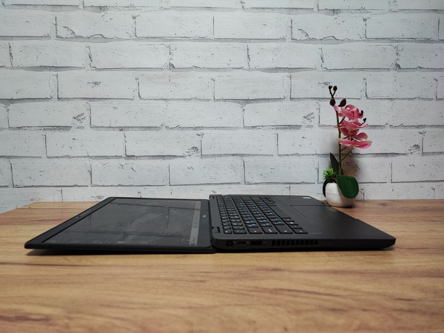 Ноутбук Б/В Dell Latitude 5400, Intel Core i5-8665U, DDR4 16 GB, SSD 256GB, 14" Full HD Сенсор