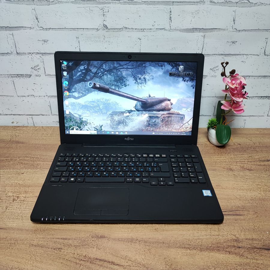 Ноутбук Б/В Fujitsu A556, Intel Core i5-6200U, DDR4 16 GB, SSD 256GB, 15.6" HD